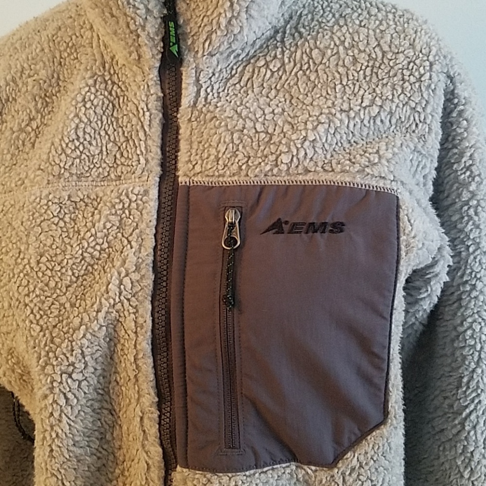 Women's Gray Fleece Jacket - Picture 2 of 7